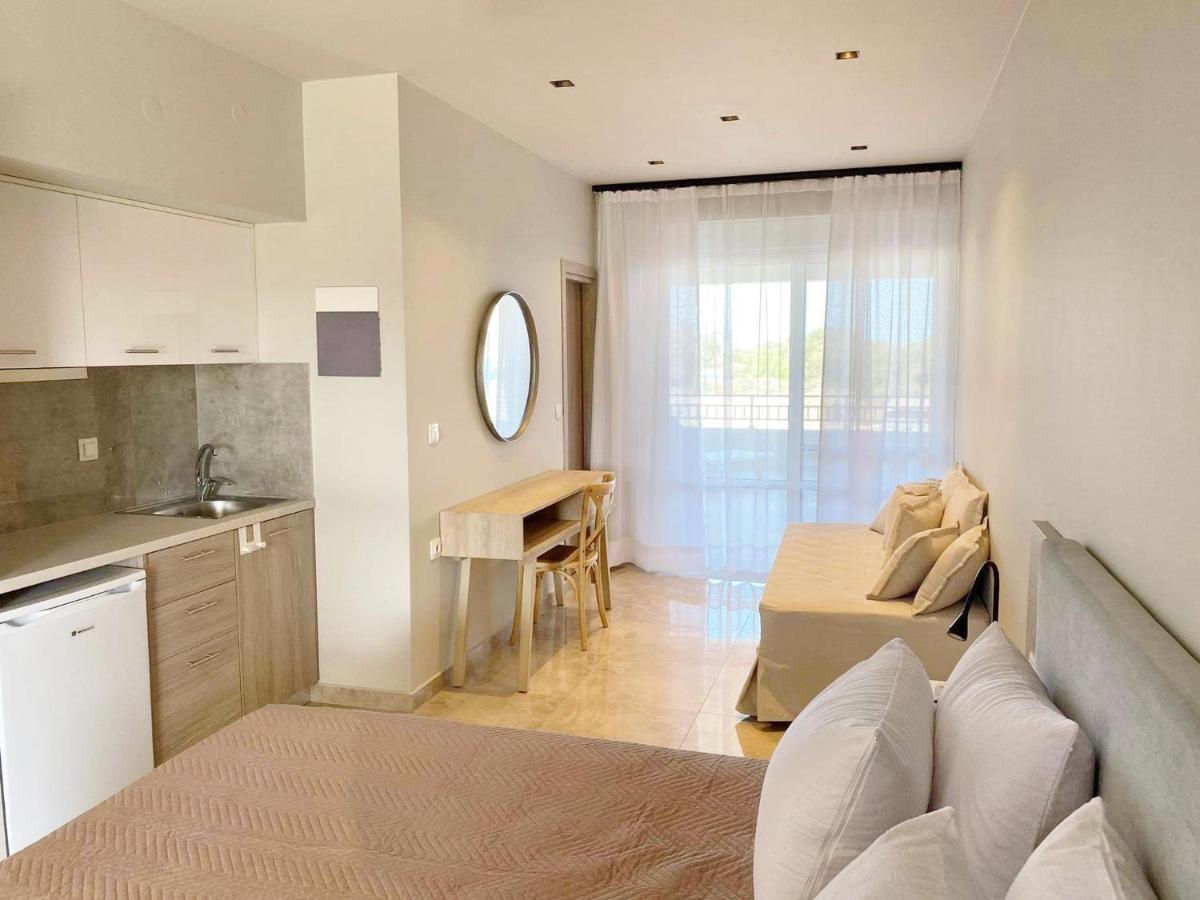 Houmas Apartments Yialos Eksteriør bilde